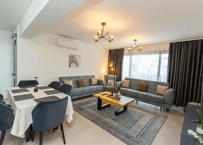 Jasmine Blue By Holidaykeys *